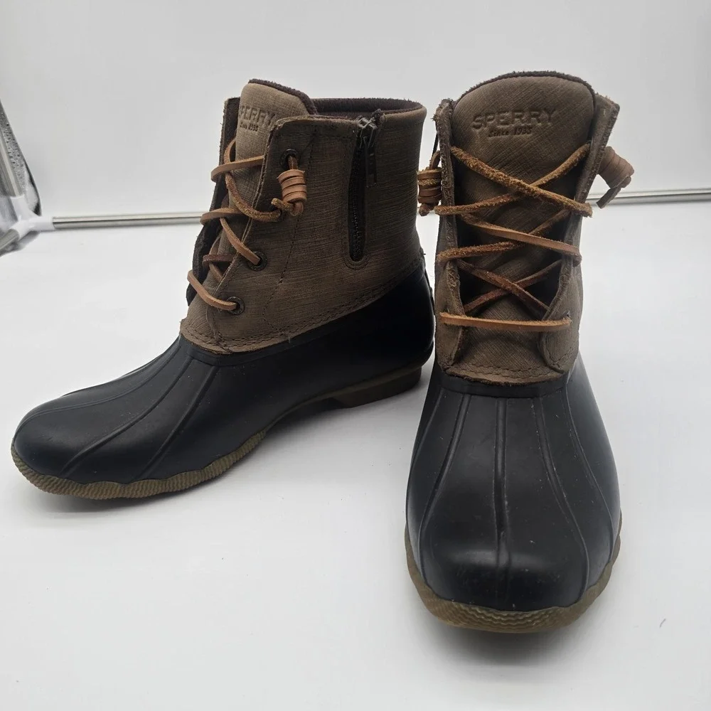 Sperry Top Sider Women 7.5 Saltwater Core Boots Brown/Olive‎ Waterproof 99729
